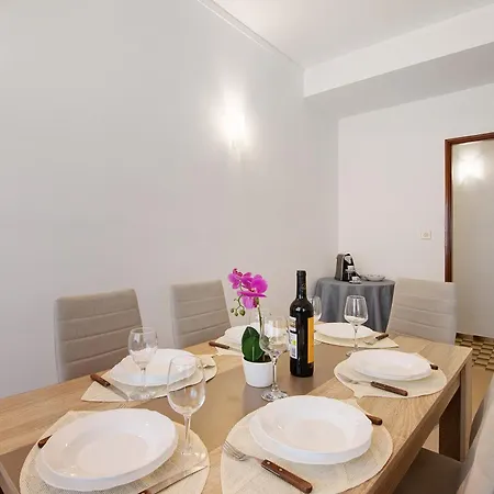 Gaspar Apartment *